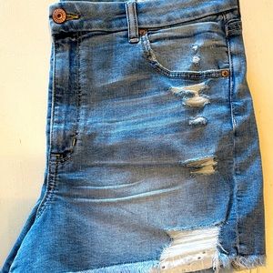 Express curvy hi rise shortie